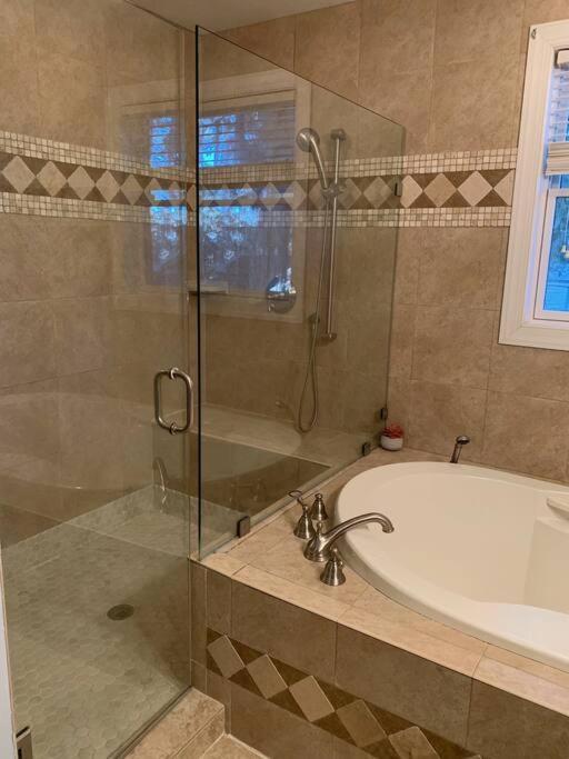 ביופורט Entire Home! Waterfront And Trail-Backing! מראה חיצוני תמונה