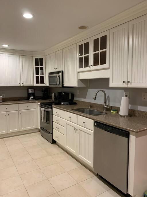 ביופורט Entire Home! Waterfront And Trail-Backing! מראה חיצוני תמונה